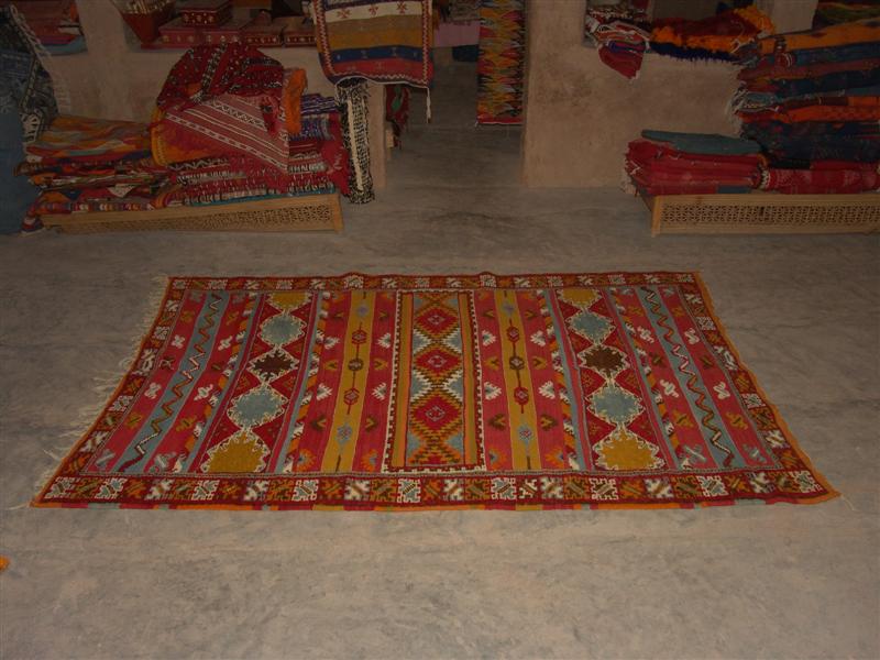 Associëren Italiaans Kiezelsteen Marokkaanse handgemaakte tapijten